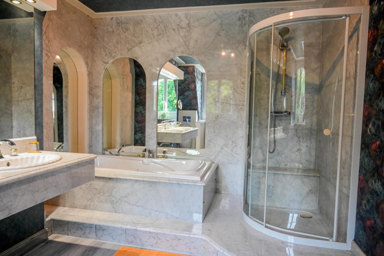Bed and Breakfast La Fontaine Dort Tessy-sur-Vire Exterior foto